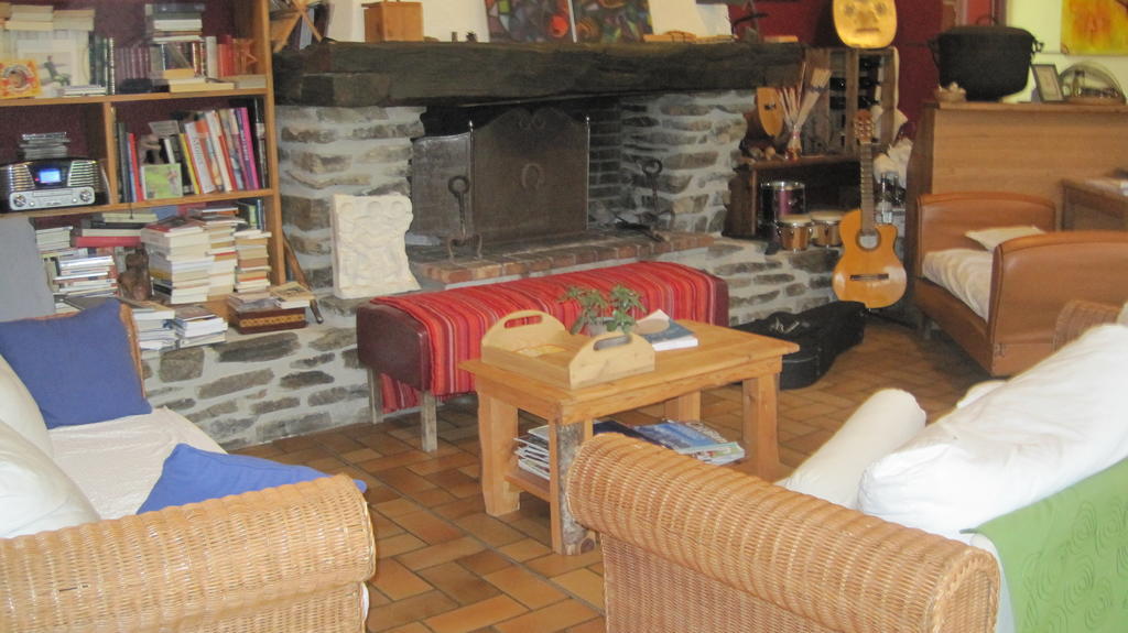 La Trobada Hotel Escaro Екстериор снимка