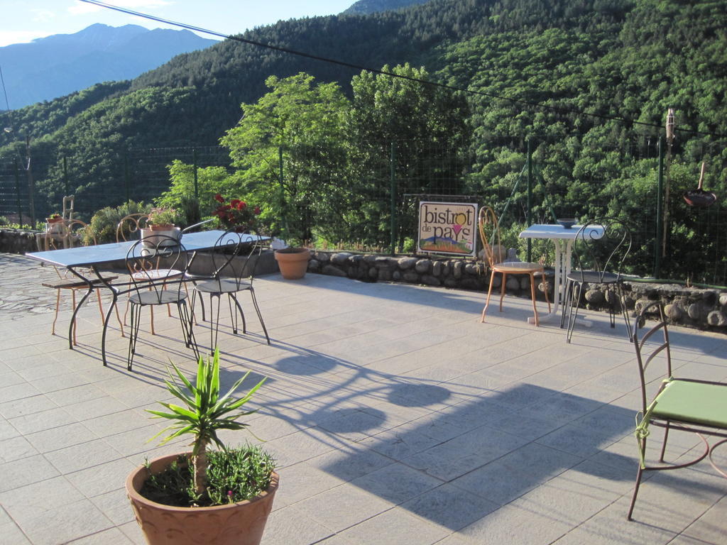 La Trobada Hotel Escaro Екстериор снимка