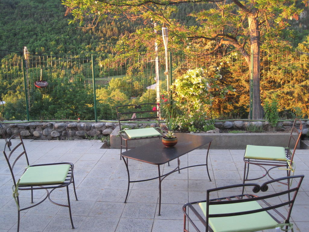 La Trobada Hotel Escaro Екстериор снимка